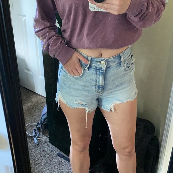 American Eagle High Waisted Short Shorts - Picture 5 of 6